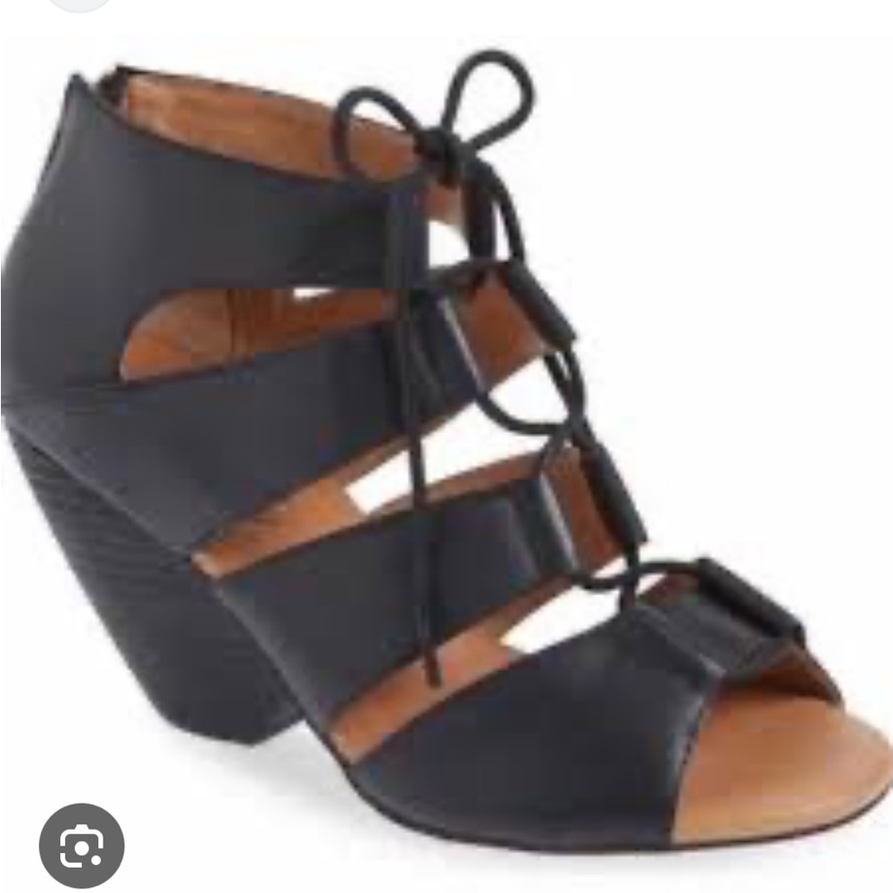 Corso Como Black Leather Women's Lace up Size 7